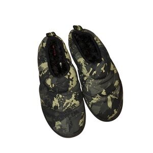 Sorel Bodega Run Camouflage Slippers with Black Lining size 9